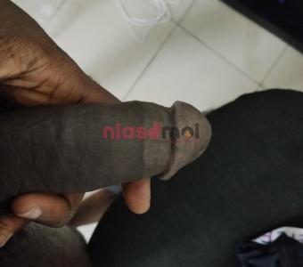 32 ans | Cocody | Massages, baisers et discrétion
